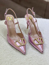 Load image into Gallery viewer, SE1538 VLOGO SIGNATURE SLINGBACK PUMP / Size5-10
