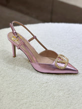 Load image into Gallery viewer, SE1538 VLOGO SIGNATURE SLINGBACK PUMP / Size5-10
