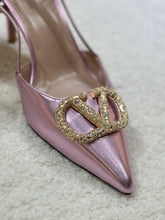 Load image into Gallery viewer, SE1538 VLOGO SIGNATURE SLINGBACK PUMP / Size5-10
