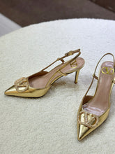 Load image into Gallery viewer, SE1539 VLOGO SIGNATURE SLINGBACK PUMP / Size5-10
