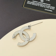 Load image into Gallery viewer, JW1025 Chanel CC Brooch
