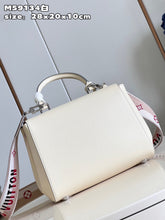 Load image into Gallery viewer, LB826 Cluny BB / HIGHEST QUALITY VERSION / 11 x 7.9 x 3.9 inches
