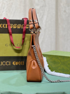 GC584 Gucci Blondie Medium Tote Bag / 13.6x16.1x3.1inch