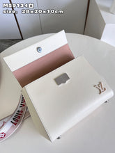 Load image into Gallery viewer, LB826 Cluny BB / HIGHEST QUALITY VERSION / 11 x 7.9 x 3.9 inches
