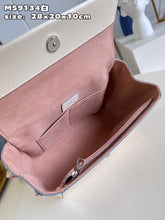 Load image into Gallery viewer, LB826 Cluny BB / HIGHEST QUALITY VERSION / 11 x 7.9 x 3.9 inches
