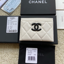 Load image into Gallery viewer, CC1148 Card Holder / 3 x 4.4 x 0.2in / HIGHEST QUALITY VERSION
