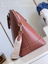 Load image into Gallery viewer, LB875 Alma Travel GM / HIGHEST QUALITY VERSION / 25.2 x 16.5 x 8.7 inches
