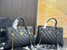 Load image into Gallery viewer, CC1442 Chanel Classic Chain Tote / 37 x 24 cm
