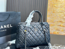 Load image into Gallery viewer, CC1442 Chanel Classic Chain Tote / 37 x 24 cm

