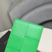 Load image into Gallery viewer, BV062 Cassette Credit Card Case / 3x4.5x0.2inch
