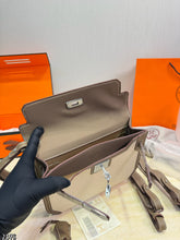 Load image into Gallery viewer, HM192 Hermes Kelly Depeches 25 / 25 x 19 cm
