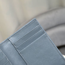 Load image into Gallery viewer, BV064 Intrecciato Flap Card Case / 4.4x3.1x0.4inch
