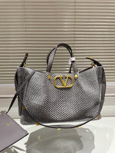Load image into Gallery viewer, VLTN084 Medium Straw Summer Tote Bag / W13.8xH9.8xD6.7 in
