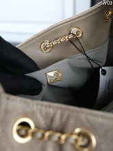 Load image into Gallery viewer, CC1195 CHANEL 25 Small Handbag / 11.8 x 10.2 x 5.5in
