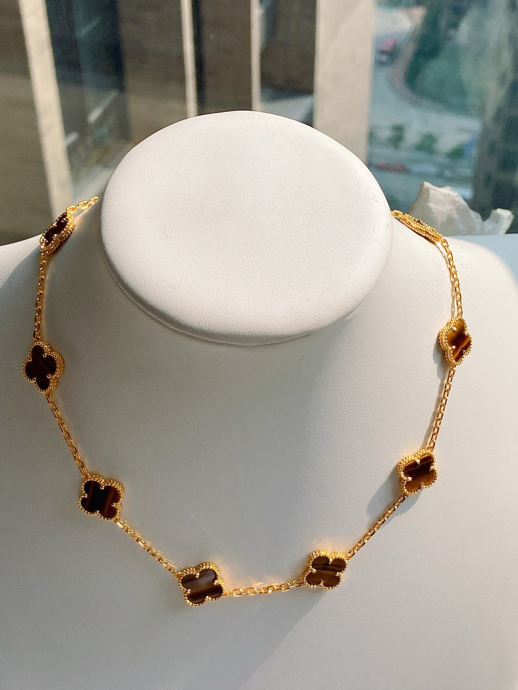 JW962 Van Cleef & Arpels Vintage Alhambra necklace, 10 motifs