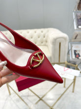 Load image into Gallery viewer, SE1295 Vlogo Slingback Pump/ Size5-11
