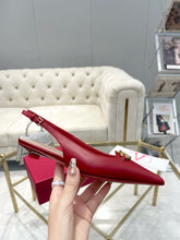 Load image into Gallery viewer, SE1295 Vlogo Slingback Pump/ Size5-11
