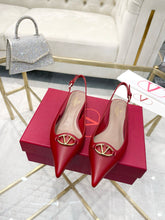 Load image into Gallery viewer, SE1295 Vlogo Slingback Pump/ Size5-11
