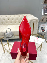 Load image into Gallery viewer, SE1295 Vlogo Slingback Pump/ Size5-11
