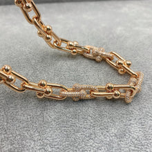 Load image into Gallery viewer, JW960 Tiffany Graduated Link Necklace
