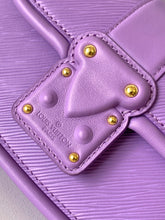 Load image into Gallery viewer, LB877 Hide and Seek / HIGHEST QUALITY VERSION / 8.3 x 5.9 x 3.1 inches
