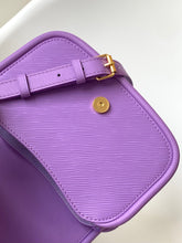 Load image into Gallery viewer, LB877 Hide and Seek / HIGHEST QUALITY VERSION / 8.3 x 5.9 x 3.1 inches
