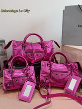 Load image into Gallery viewer, BC076 Balenciaga Le Cagole  / Large: 32 x 22 cm  Medium: 30  x 19 cm  Small: 24 x 14 cm
