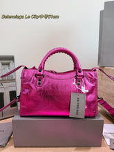 Load image into Gallery viewer, BC076 Balenciaga Le Cagole  / Large: 32 x 22 cm  Medium: 30  x 19 cm  Small: 24 x 14 cm
