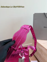 Load image into Gallery viewer, BC076 Balenciaga Le Cagole  / Large: 32 x 22 cm  Medium: 30  x 19 cm  Small: 24 x 14 cm
