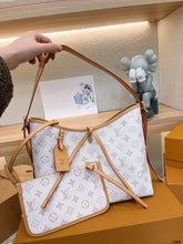 Load image into Gallery viewer, LB910 CarryAll PM / 11.6 x 9.4 x 4.7 inches
