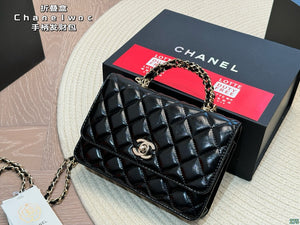 CC1021 Wallet on Chain / 4.8 × 7.5 × 1.4 in