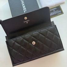 Load image into Gallery viewer, CC1449 CHANEL Lambskin Caviar Bifold Wallet / 19 x 10 cm

