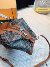 Load image into Gallery viewer, GY039 Bowling Bag / 11.8x5.9x9.4inch
