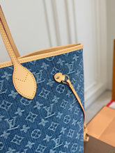 Load image into Gallery viewer, LB1491 LV Neverfull Pet Tote / 32 x 28 cm
