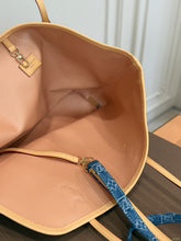 Load image into Gallery viewer, LB1491 LV Neverfull Pet Tote / 32 x 28 cm
