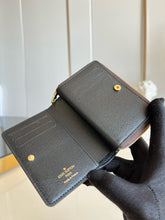 Load image into Gallery viewer, LB1144 Cléa Wallet / HIGHEST QUALITY VERSION / 4.3 x 3.3 x 1.4 inches
