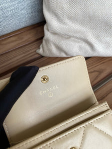 CC970 Small Flap Wallet / 3.3× 4.3 × 1.1in