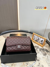 Load image into Gallery viewer, CC820 Classic Handbag / 6 × 9.9 × 2.5 in
