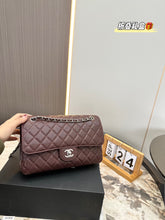 Load image into Gallery viewer, CC820 Classic Handbag / 6 × 9.9 × 2.5 in
