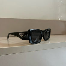 Load image into Gallery viewer, JW839 PD Cat Eye Sunglasses
