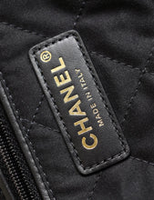 Load image into Gallery viewer, CC916 CHANEL 22 Bag / HIGHEST QUALITY VERSION / Small/Medium
