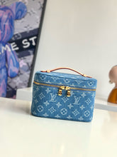 Load image into Gallery viewer, LB1495 LV Nice Mini Pochette / HIGHEST QUALITY VERSION / 20 x 13.5 x 12 cm
