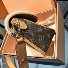 Load image into Gallery viewer, LB880 Diane / 9.4 x 5.9 x 3.5 inches
