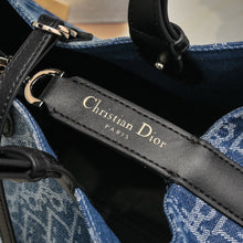 Load image into Gallery viewer, DR439 Small/Medium Dior Toujours Bag
