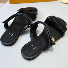 Load image into Gallery viewer, SE1056 LB Flat Mule /  Size5-11
