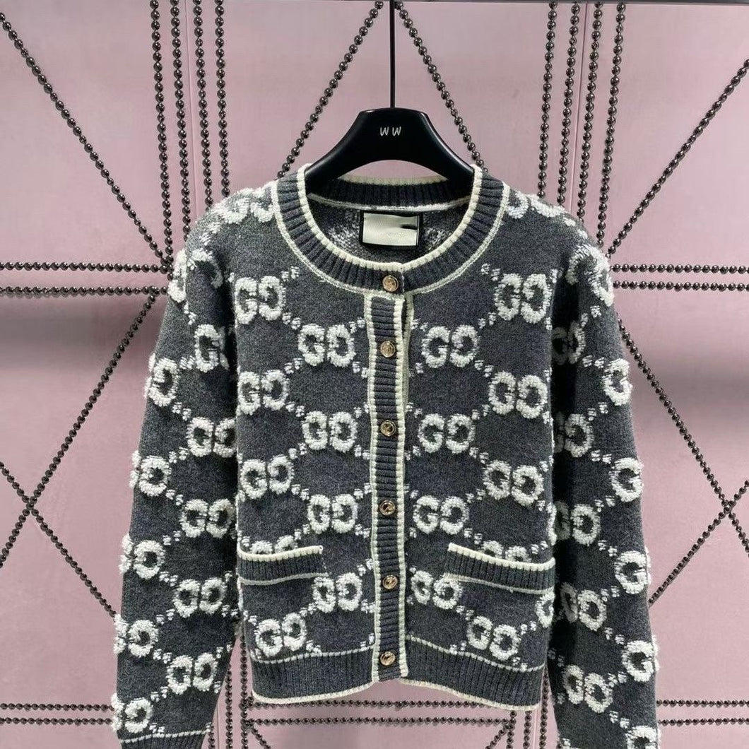 CLTH362 GC Cardigan / Average Size