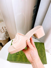 Load image into Gallery viewer, SE1071 GG Women's Rubber Slide Sandal / Size5-11
