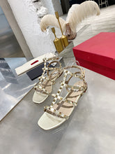 Load image into Gallery viewer, SE1131 V Rockstud Flat Calfskin Sandal with Straps / Size4-10
