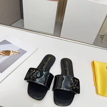 Load image into Gallery viewer, SE1057 LB Shake Flat Mule /  Size5-11
