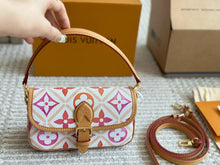 Load image into Gallery viewer, LB1002 Nano Diane / 7.5 x 4.1 x 2.4 inches
